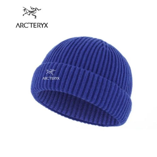 Шапка вязанная Arc'teryx blue
